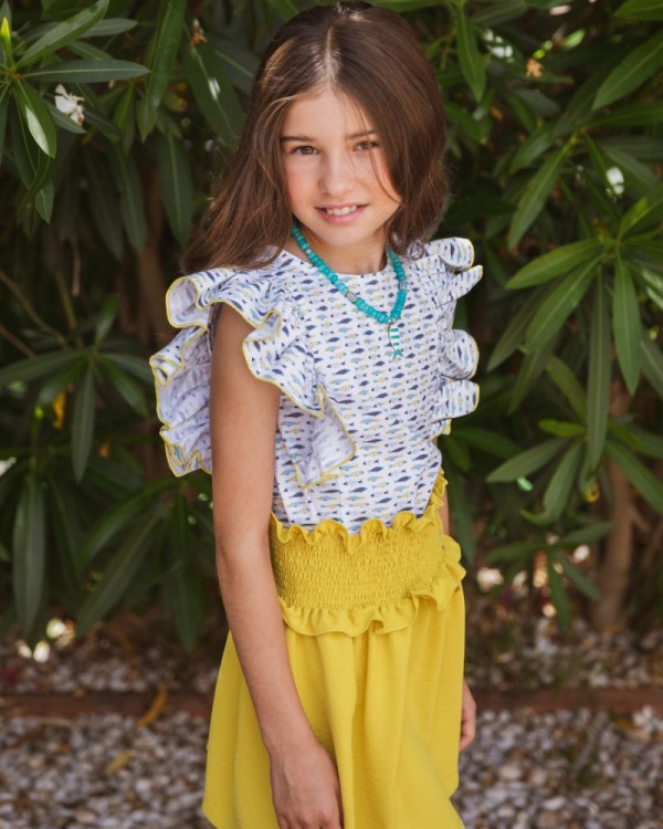 Conjunto blusa y falda...