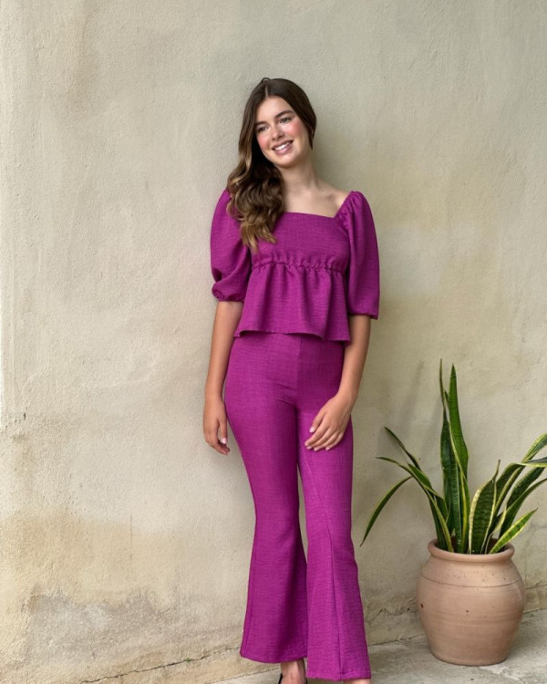 Conjunto top y pantalón...