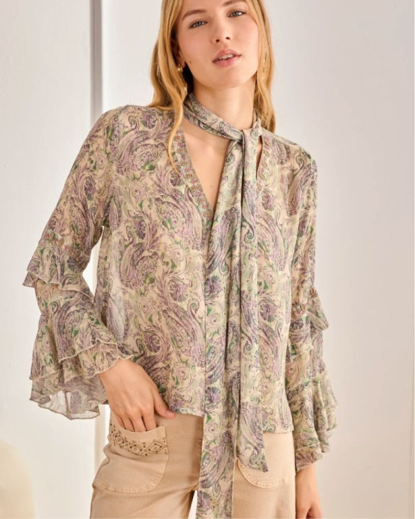 Blusa estampado mangas campana