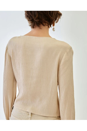 Blusa anudado en la cintura