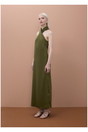 Vestido satinado cuello halter