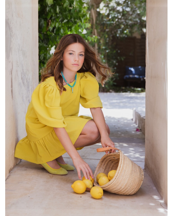 Vestido con volante lima