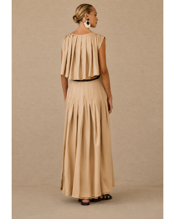Vestido lino con acabado de capa en espalda