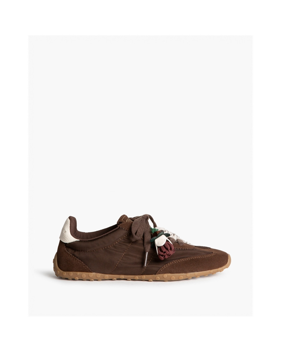 Zapatilla casual cordones marrón chocolate