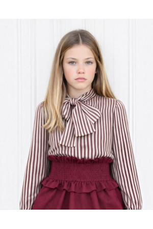 Conjunto falda burdeos camisa rayas