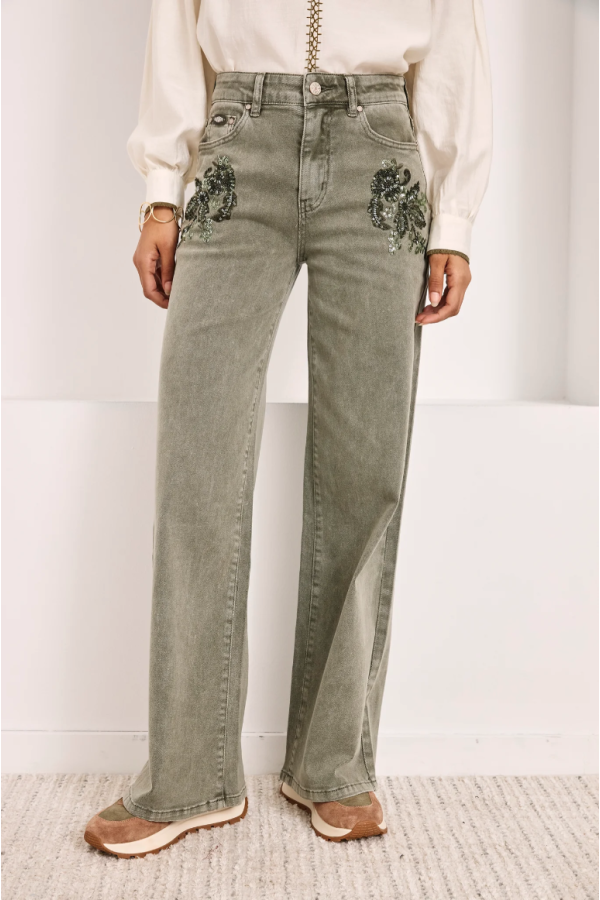 Pantalón denim algodón bordado y pedrería