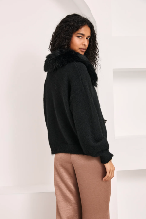 Cardigan con lana y pelo en cuello