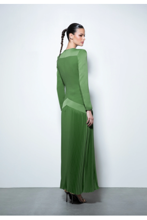 Vestido manga larga plisado verde