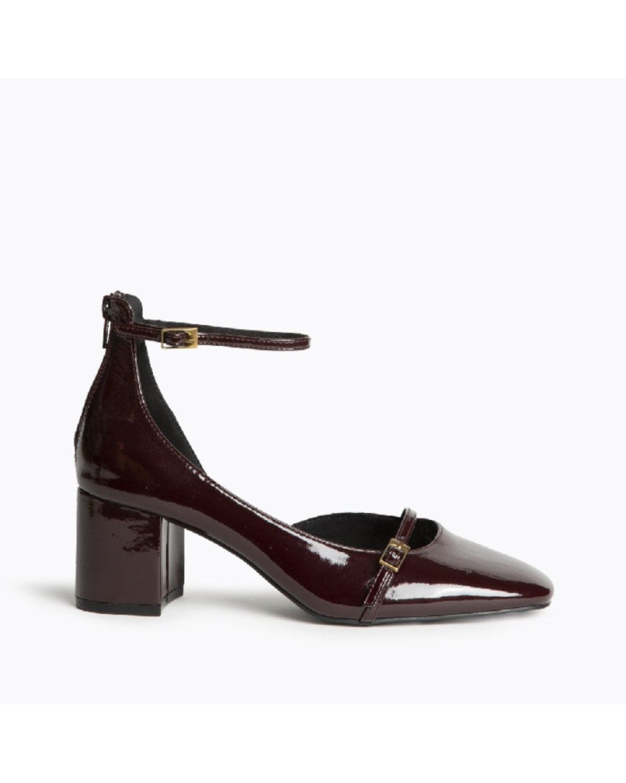 Zapato tacón hebilla burdeos